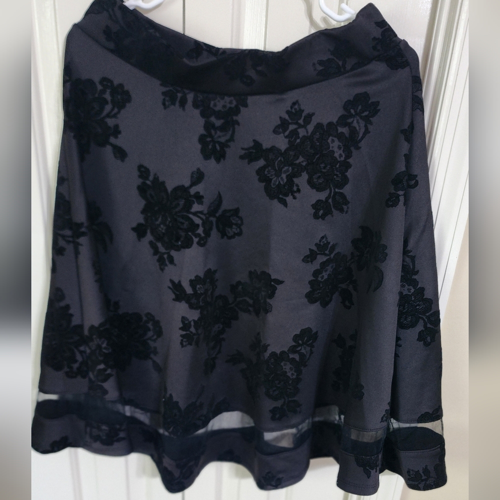Women skirt